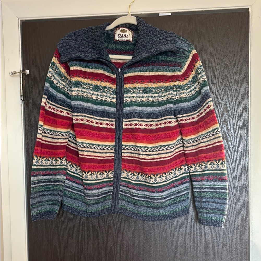 Vintage Tiara Women’s Multicolor Striped Zip Up Sweater